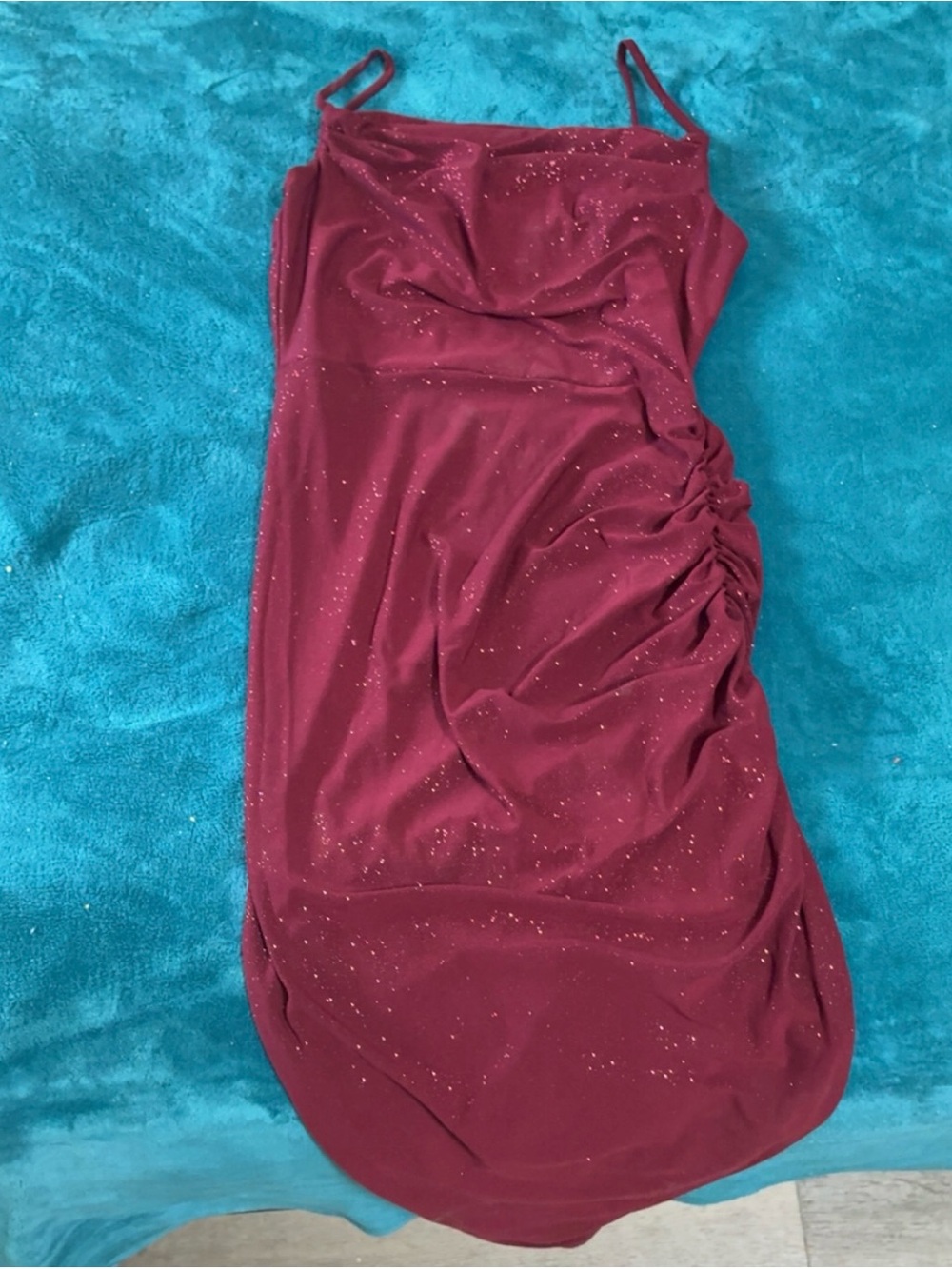 Sabora Red Sparkly Glittery Dress Runched Women’s Medium Burgundy